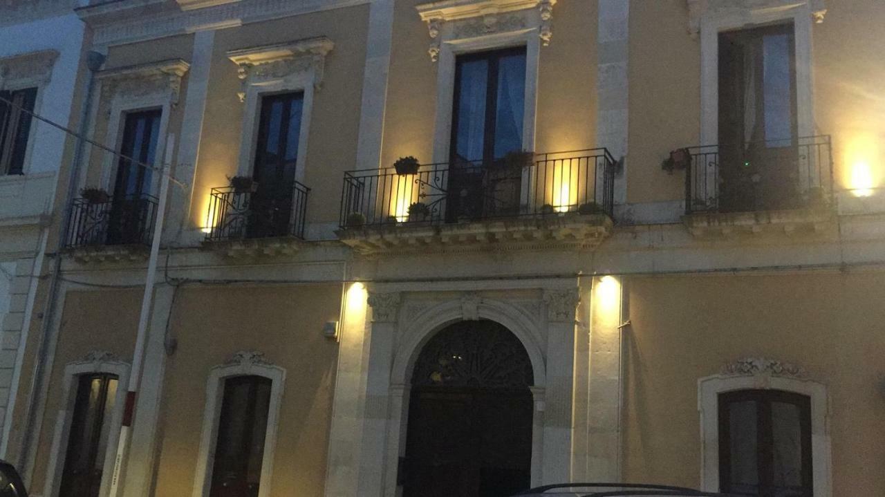 Palazzo Macchia Villa Cutrofiano Exterior foto